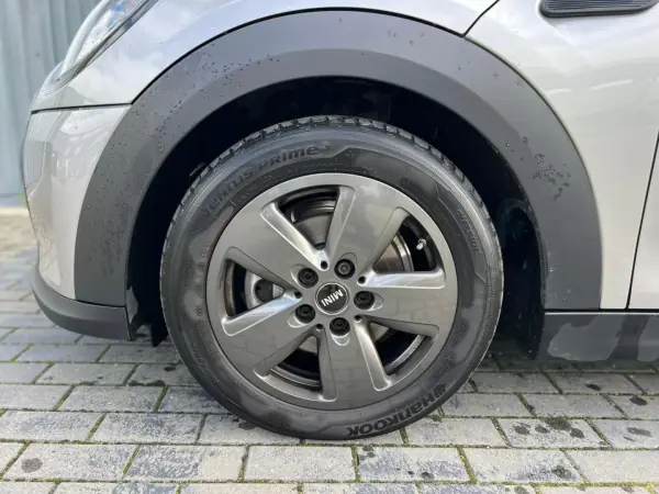 MINI Cooper 2023 - 25750 EUR, 34717 km - AUTO.MOTO.pt - 34717km - foto 5 de 19
