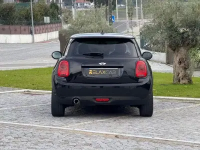 MINI Cooper 2017 - 14999 EUR, 131500 km - AUTO.MOTO.pt - 131500km - foto 6 de 30