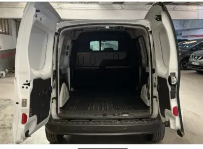 Renault Kangoo 2021 - 13500 EUR, 114002 km - AUTO.MOTO.pt - 114002km - foto 11 de 12