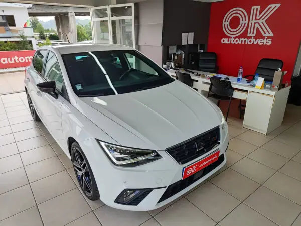 SEAT Ibiza 2020 - 15350 EUR, 34000 km - AUTO.MOTO.pt - 34000km - foto 2 de 38