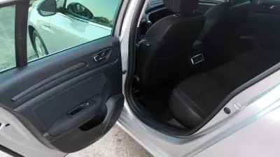 Renault Mégane Sport Tourer 2020 - 13950 EUR, 156000 km - 156000km - foto 19 de 41