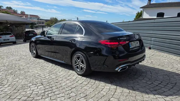 Mercedes-Benz C 300 de 4Matic 9G-TRONIC Edition AMG Line 2024 Híbrido Plug-In