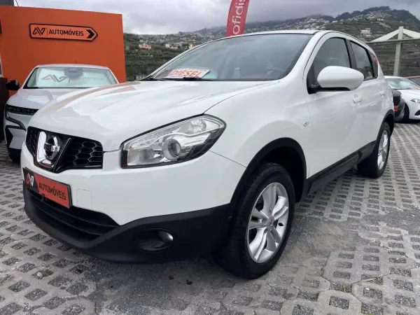 Nissan Qashqai 2011 - 10950 EUR, 178609 km - AUTO.MOTO.pt - 178609km - foto 3 de 12