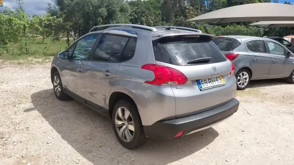 Peugeot 2008 2016 - 10950 EUR, 65000 km - AUTO.MOTO.pt - 65000km - foto 6 de 6