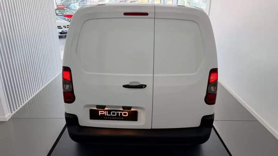 Citroën Berlingo 2020 - 11990 EUR, 199440 km - 199440km - foto 7 de 19