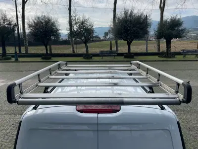 Ford Transit Connect 2021 - 15450 EUR, 114000 km - AUTO.MOTO.pt - 114000km - foto 19 de 26