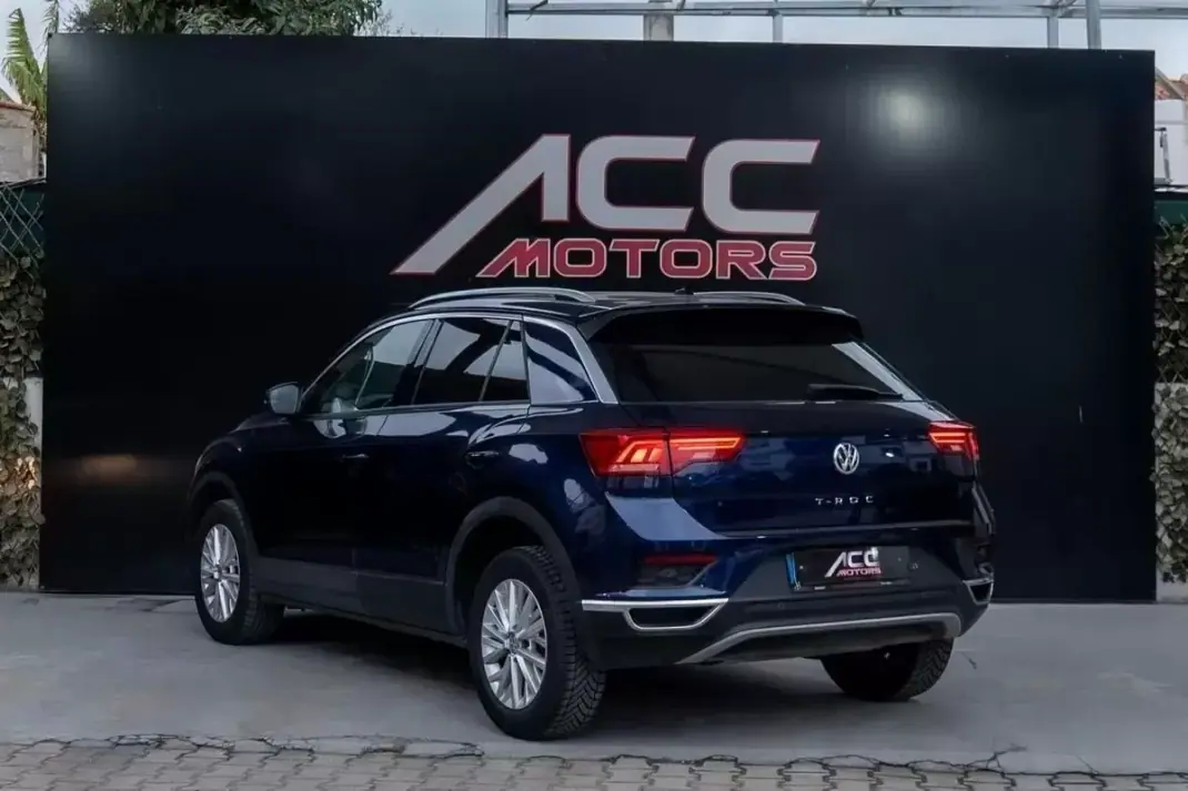 Volkswagen T-Roc 2019 - 21900 EUR, 135000 km - AUTO.MOTO.pt - 135000km - foto 21 de 48