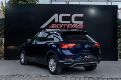 Volkswagen T-Roc 2019 - 21900 EUR, 135000 km - AUTO.MOTO.pt - 135000km - foto 21 de 48