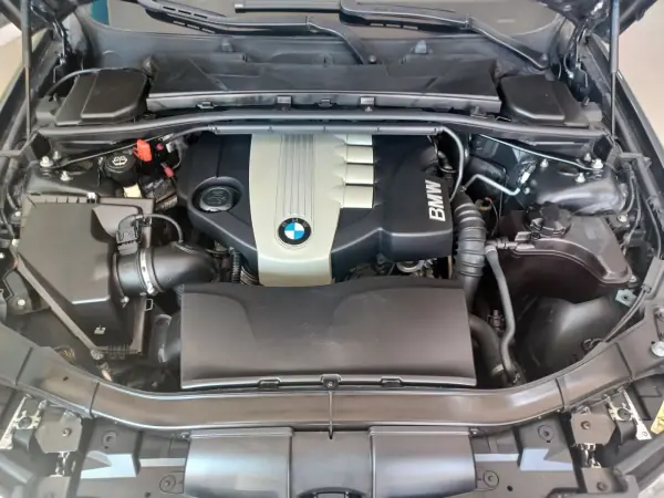 BMW 318 2008 - 9390 EUR, 172104 km - 172104km - foto 36 de 37