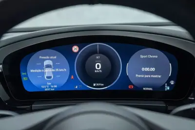 Porsche Macan 2025 - 89950 EUR, 8000 km - AUTO.MOTO.pt - 8000km - foto 29 de 57