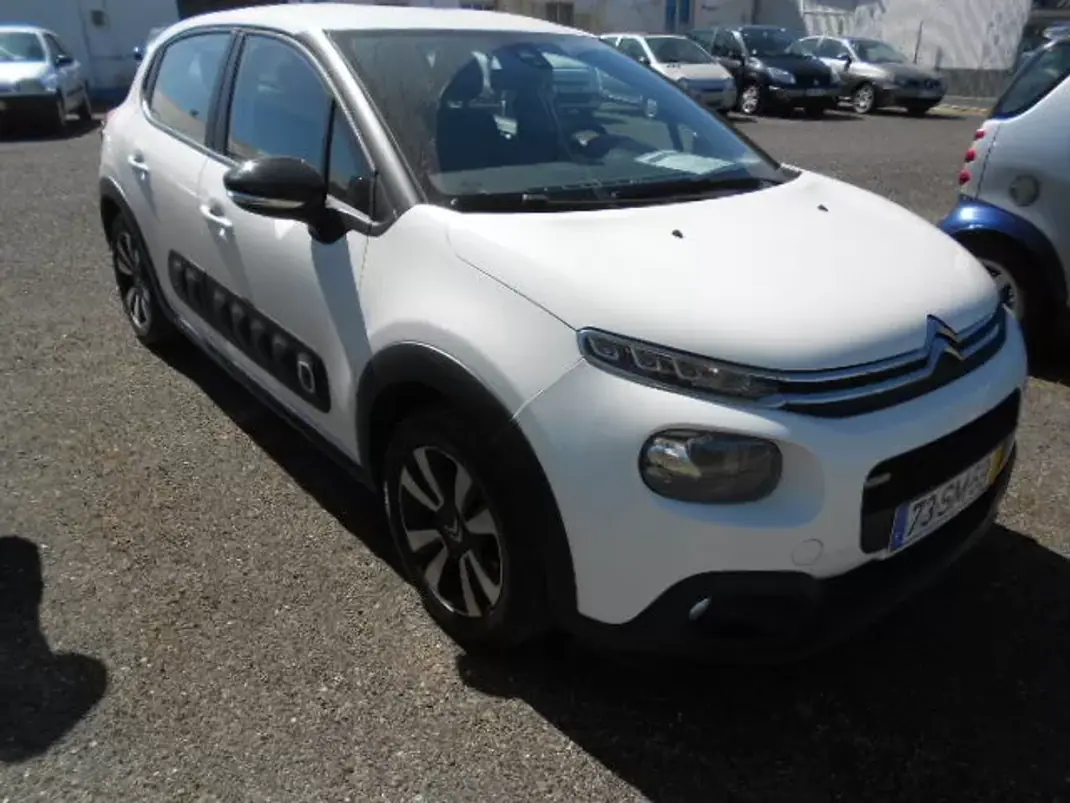 Citroën C3 2017 - 10900 EUR, 94849 km - AUTO.MOTO.pt - 94849km - foto 2 de 10