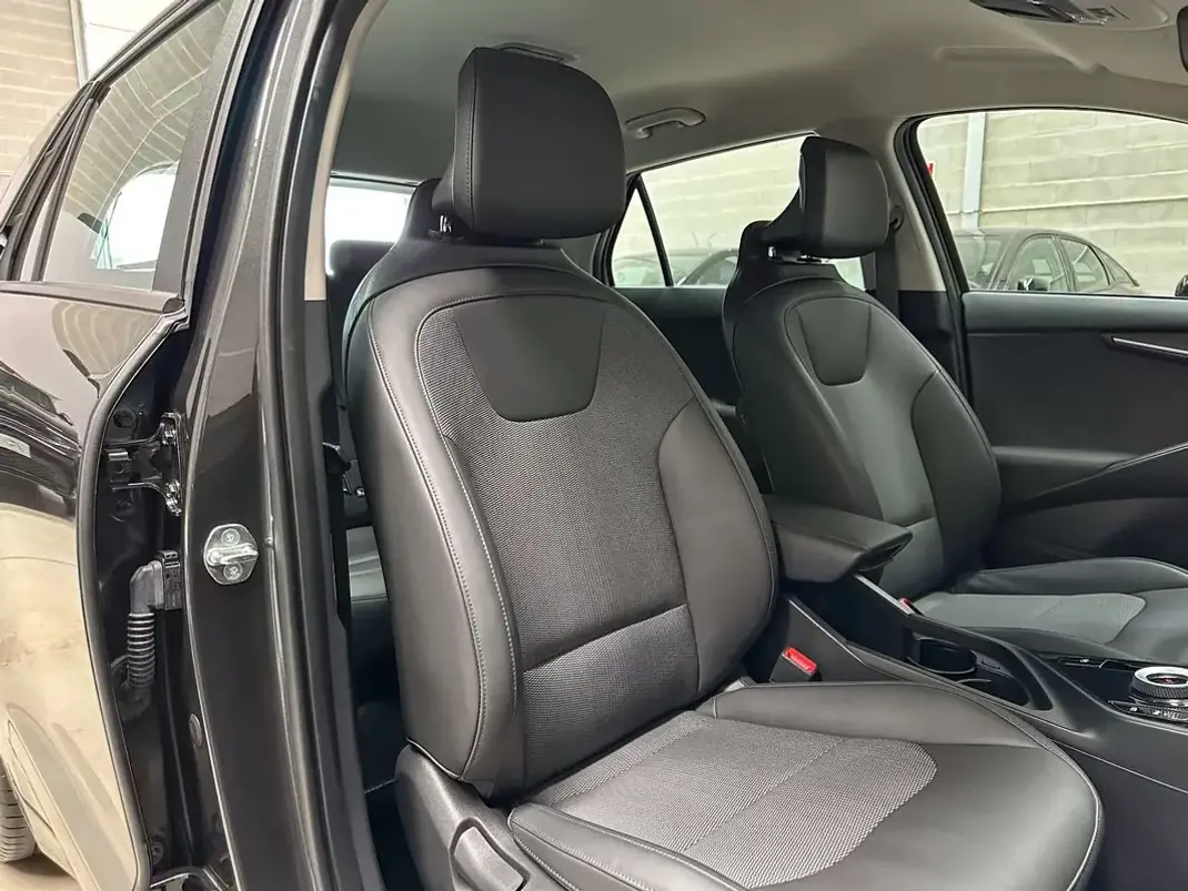 Kia e-Niro 2023 - 27450 EUR, 53564 km - 53564km - foto 11 de 51