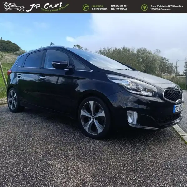 Kia Carens 2016 - 14750 EUR, 129200 km - AUTO.MOTO.pt - 129200km - foto 6 de 23