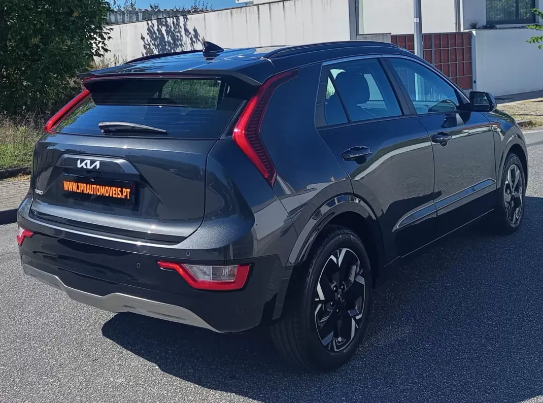 Kia e-Niro 2023 - 27990 EUR, 66300 km - 66300km - foto 7 de 20