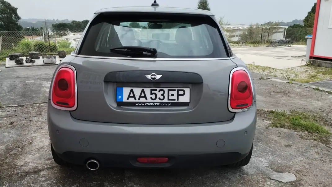 MINI 5 Portas 2016 - 8999 EUR, 224000 km - AUTO.MOTO.pt - 224000km - foto 6 de 32