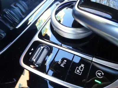 Mercedes-Benz CLS 300 2019 - 46500 EUR, 103200 km - 103200km - foto 40 de 52