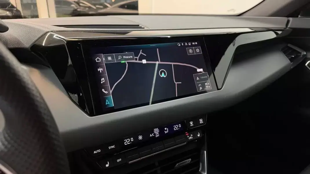 Audi e-tron GT 2022 - 57990 EUR, 59200 km - AUTO.MOTO.pt - 59200km - foto 16 de 28