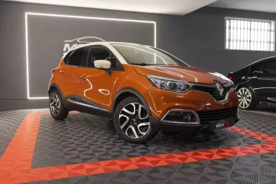 Renault Captur 2015 - 13900 EUR, 68386 km - AUTO.MOTO.pt - 68386km - foto 5 de 20