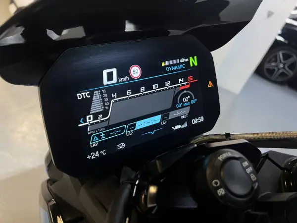 BMW M 1000 R 2023 - 26490 EUR, 10000 km - AUTO.MOTO.pt - 10000km - foto 52 de 60