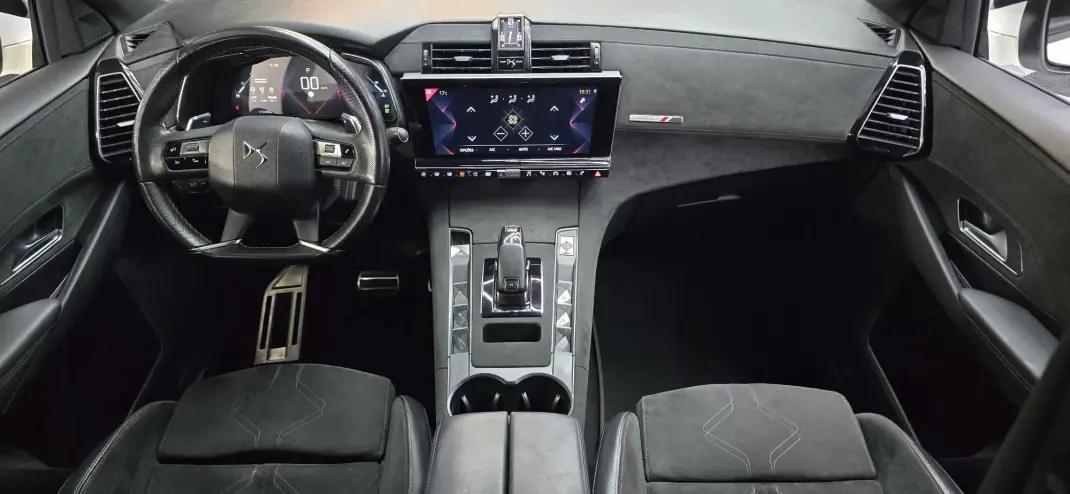 DS DS7 Crossback 2019 - 20990 EUR, 170000 km - AUTO.MOTO.pt - 170000km - foto 44 de 59