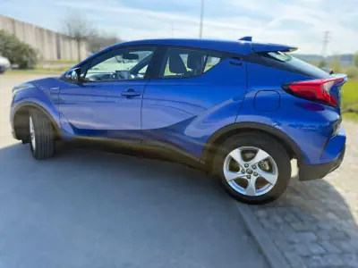 Toyota C-HR 2019 - 21490 EUR, 89737 km - AUTO.MOTO.pt - 89737km - foto 4 de 25