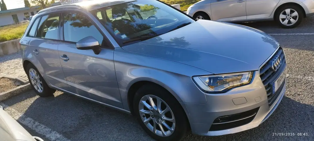Audi A3 Sportback 2015 - 13000 EUR, 116000 km - foto 1 de 1