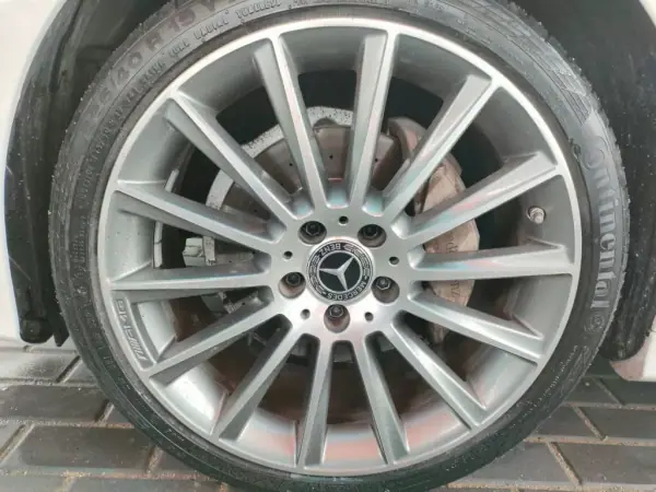 Mercedes-Benz C 220 2018 - 37950 EUR, 27995 km - AUTO.MOTO.pt - 27995km - foto 6 de 16