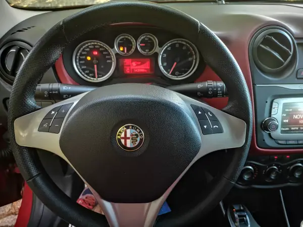 Alfa Romeo MiTo 2015 - 6750 EUR, 140000 km - AUTO.MOTO.pt - 140000km - foto 20 de 20