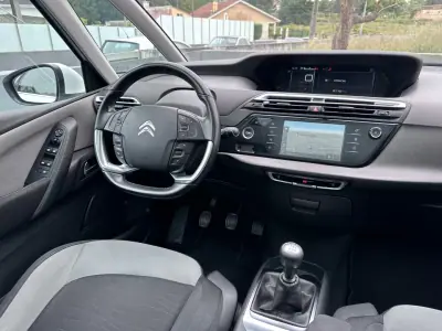 Citroën C4 Picasso 2015 - 9250 EUR, 160000 km - AUTO.MOTO.pt - 160000km - foto 33 de 68