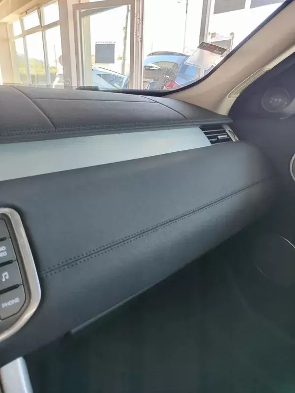 Land Rover Range Rover Evoque 2014 - 19250 EUR, 158700 km - AUTO.MOTO.pt - 158700km - foto 34 de 37
