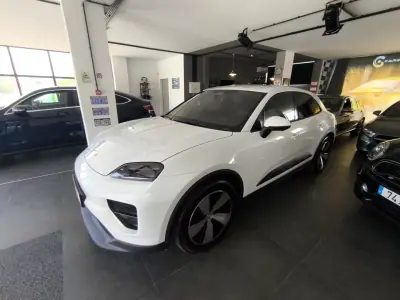 Porsche Macan 2025 - 76875 EUR, 17000 km - AUTO.MOTO.pt - 17000km - foto 15 de 19
