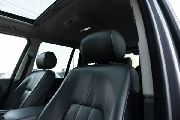 Land Rover Range Rover 2002 - 17800 EUR, 270400 km - AUTO.MOTO.pt - 270400km - foto 16 de 26