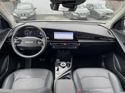 Kia Niro EV 2022 - 25850 EUR, 52642 km - AUTO.MOTO.pt - 52642km - foto 12 de 44