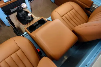 Land Rover Defender 2002 - 75000 EUR, 144875 km - AUTO.MOTO.pt - 144875km - foto 13 de 21