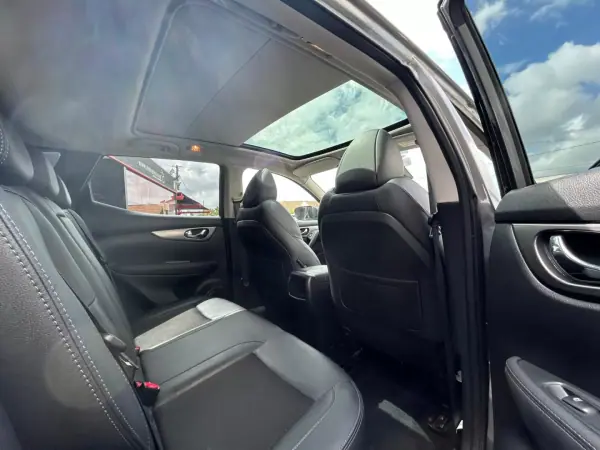 Nissan Qashqai 2019 - 17990 EUR, 157169 km - 157169km - foto 24 de 26