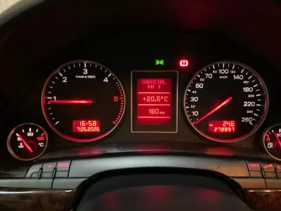 Audi A4 Avant 2004 - 6450 EUR, 278800 km - AUTO.MOTO.pt - 278800km - foto 10 de 20
