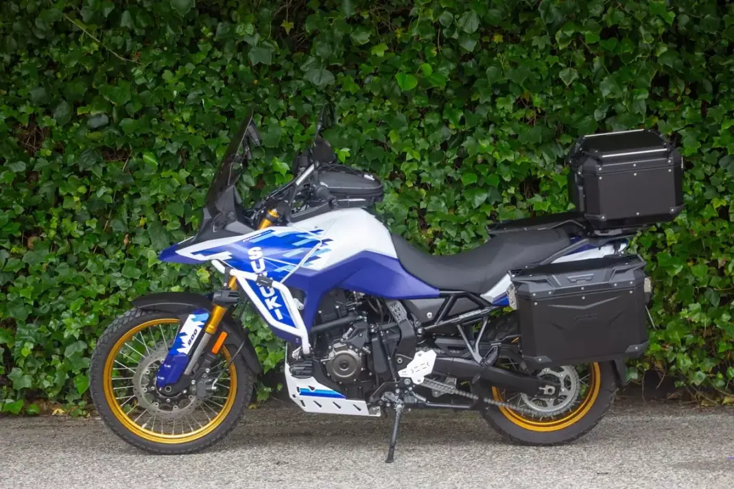 Suzuki DL 2025 - 12900 EUR, 5000 km - AUTO.MOTO.pt - 5000km - foto 5 de 12