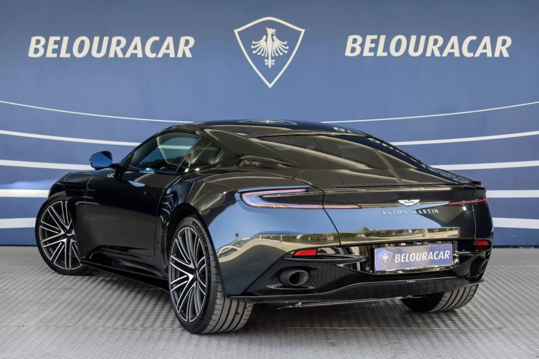 Aston Martin DB12 Coupé 2024 - 300000 EUR, 7650 km - AUTO.MOTO.pt - 7650km - foto 4 de 22