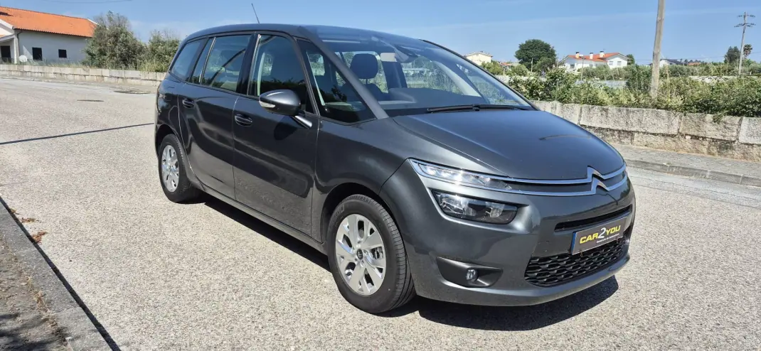 Citroën C4 Grand Picasso 2013 - 9750 EUR, 185000 km - AUTO.MOTO.pt - 185000km - foto 1 de 25