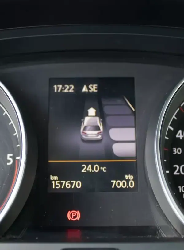Volkswagen Golf Variant 2016 - 12500 EUR, 155000 km - AUTO.MOTO.pt - 155000km - foto 40 de 47