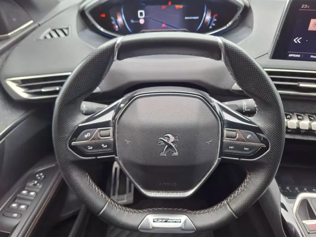 Peugeot 5008 2017 - 16500 EUR, 30000 km - AUTO.MOTO.pt - 30000km - foto 31 de 35