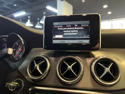 Mercedes-Benz GLA 200 2015 - 21990 EUR, 120000 km - AUTO.MOTO.pt - 120000km - foto 23 de 33