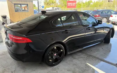 Jaguar XE 2016 - 16990 EUR, 187630 km - AUTO.MOTO.pt - 187630km - foto 5 de 9