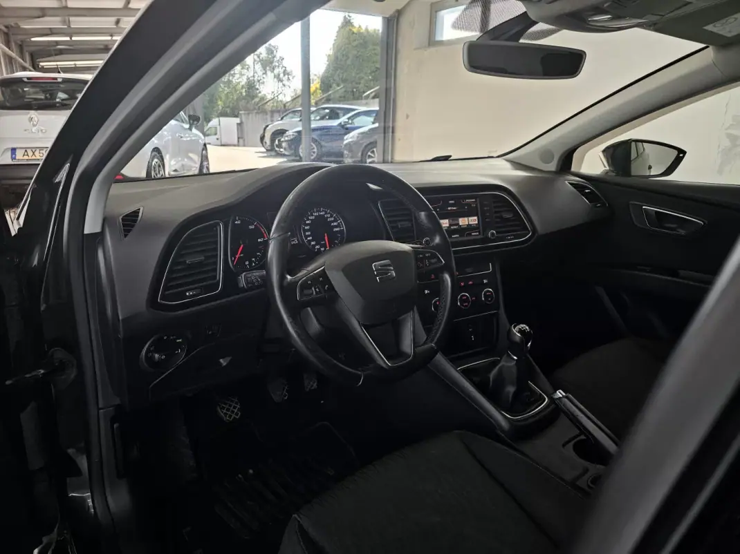 SEAT Leon ST 2016 - 9650 EUR, 246737 km - AUTO.MOTO.pt - 246737km - foto 9 de 79