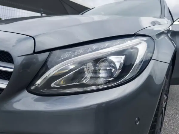 Mercedes-Benz C 200 2017 - 23990 EUR, 147000 km - AUTO.MOTO.pt - 147000km - foto 10 de 50