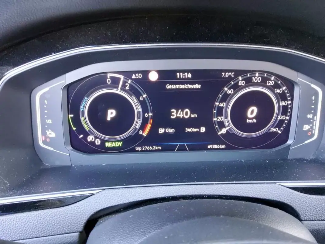 Volkswagen Passat Variant 2021 - 25750 EUR, 69386 km - 69386km - foto 5 de 9