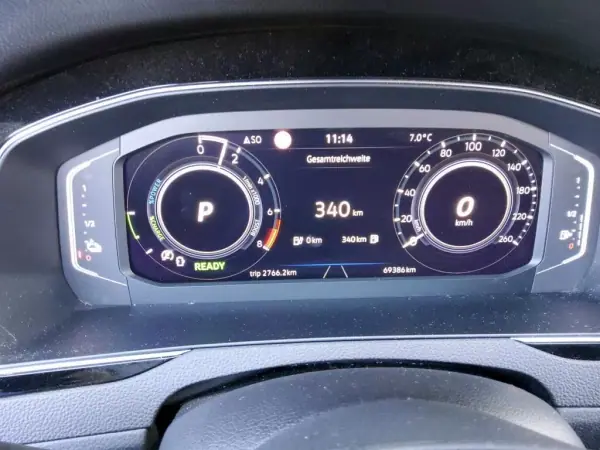 Volkswagen Passat Variant 2021 - 25750 EUR, 69386 km - AUTO.MOTO.pt - 69386km - foto 5 de 9