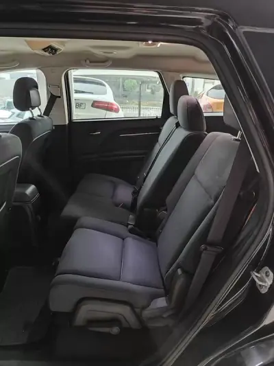 Dodge Journey 2010 - 11750 EUR, 113500 km - AUTO.MOTO.pt - 113500km - foto 16 de 36