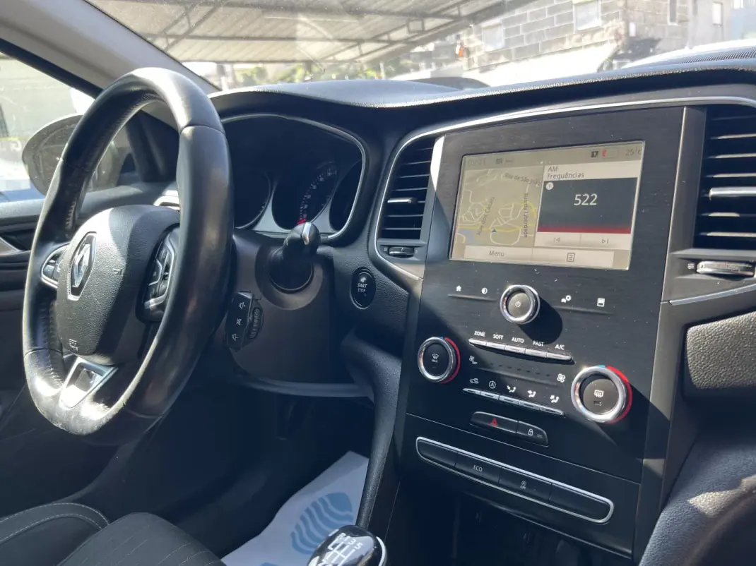 Renault Mégane Sport Tourer 2019 - 12500 EUR, 232000 km - 232000km - foto 14 de 16