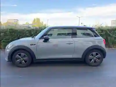 MINI Cooper 2022 - 17999 EUR, 28000 km - 28000km - foto 6 de 11